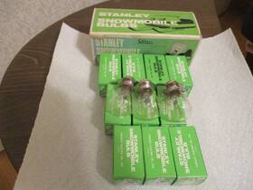 A7838 Nos 1 Box Of 10 Stanley Snowmobile Light Bulbs 12v 18w