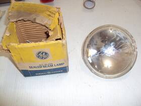 4416-1 Ski-doo Vintage Nos Oem Headlight Bulb Ge Brand 12v