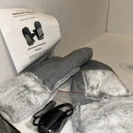 Heated Sherpa Lined Mittens Gloves By Hammacher Schlemmer With Charger D1. Fixed Price $29.95.
