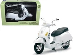 New Ray 57243B 1/12 Vespa Gts 300 Super White Motorcycle. Fixed Price $38.99.