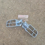 97-01 Kawasaki Oem KX125 KX250 Lh & Rh Footpegs Steps Footrests 34028-5021. Fixed Price $70.00.
